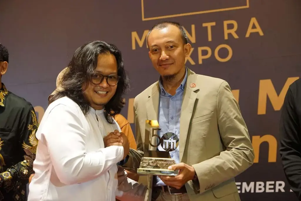 Ar. Didi Kristiawan, IAI (Ketua Panitia HUT 50 Tahun IAI). 